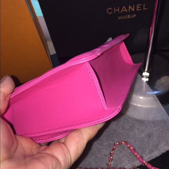 NWOT Barbie pink crossbody with matching wallet - Picture 7 of 13